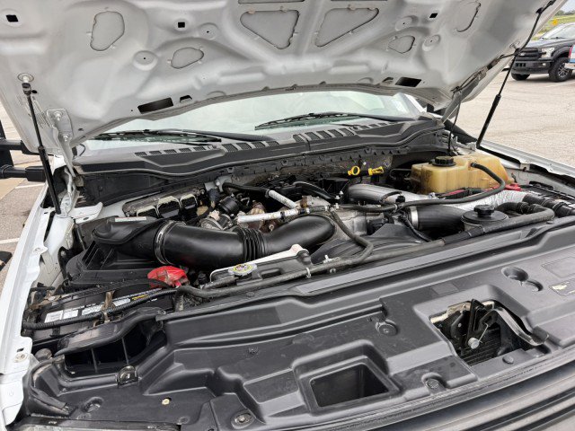 Used 2018 Ford F550 4x4 Crew Cab Super Duty image 18
