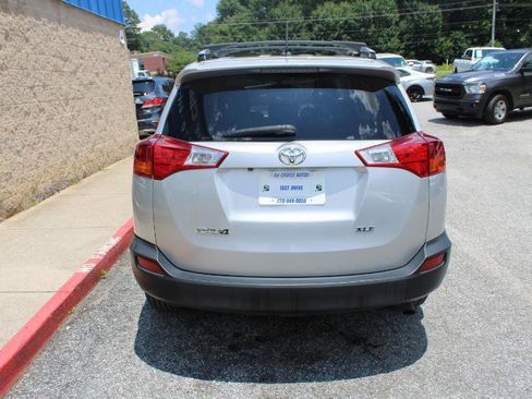 Used 2015 Toyota RAV4 XLE FWD image 5