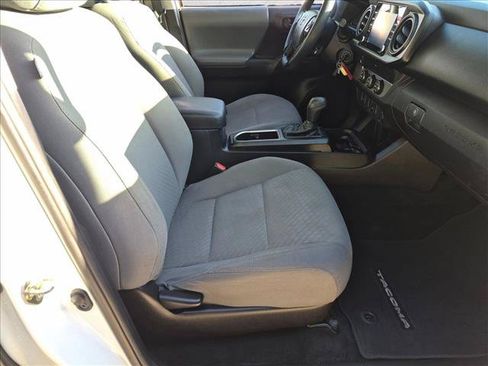 Used 2020 Toyota Tacoma SR w/ SR Convenience Package RWD image 18