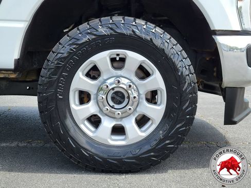 Used 2024 Ford F350 XLT AWD/4WD image 11