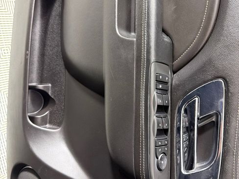 Used 2012 Cadillac Escalade Platinum AWD/4WD image 10