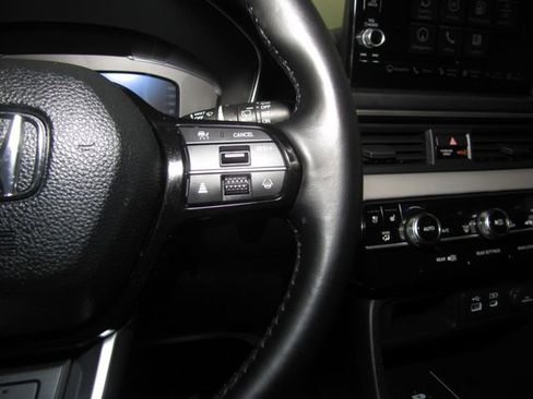 Certified 2023 Honda Pilot Elite image 6