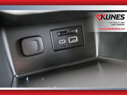 Used 2023 GMC Acadia SLT AWD/4WD image 23