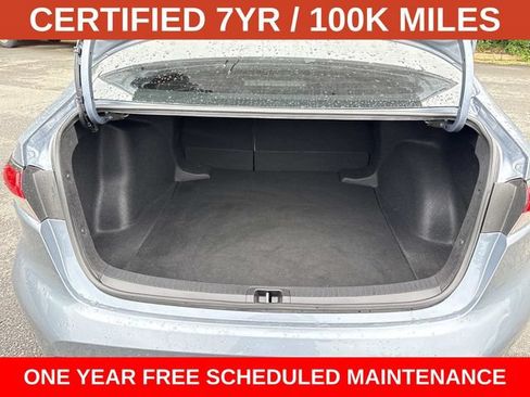 Used 2025 Toyota Corolla LE w/ LE Premium Package FWD image 12