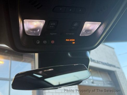 Used 2019 Cadillac XT4 Sport image 41