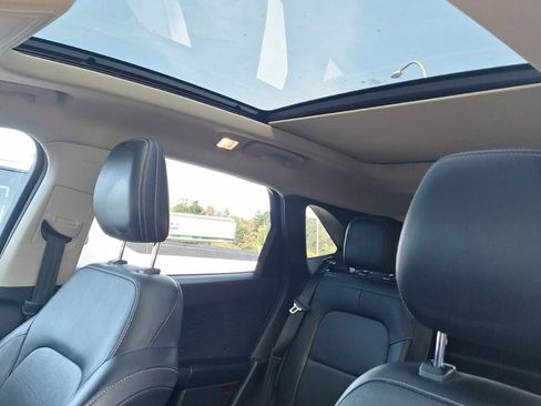 Certified 2020 Ford Escape Titanium AWD/4WD image 15