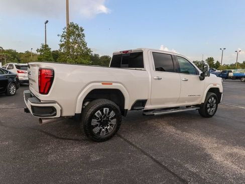Used 2025 GMC Sierra 3500 Denali w/ Denali Reserve Package AWD/4WD image 10