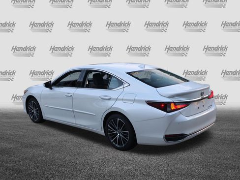 Used 2025 Lexus ES 300h w/ Premium Package FWD image 7