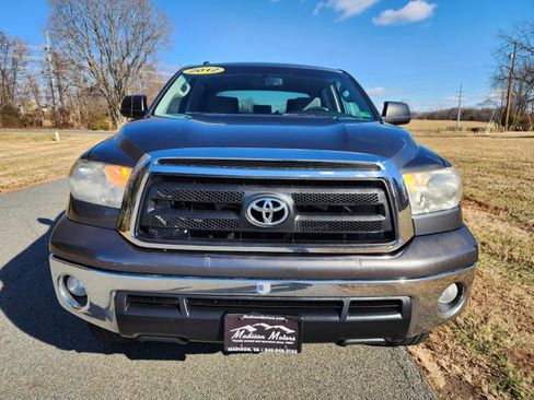 Used 2012 Toyota Tundra 4x4 CrewMax image 3