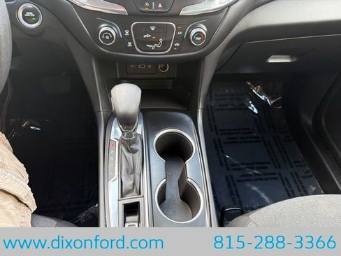 Used 2022 Chevrolet Equinox LT FWD image 14