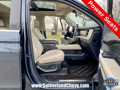 Used 2022 Ford Expedition Max Platinum image 18