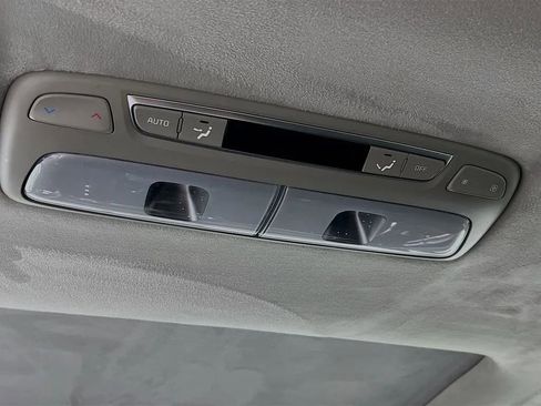 Used 2022 Kia Telluride SX w/ SX Prestige Package image 28