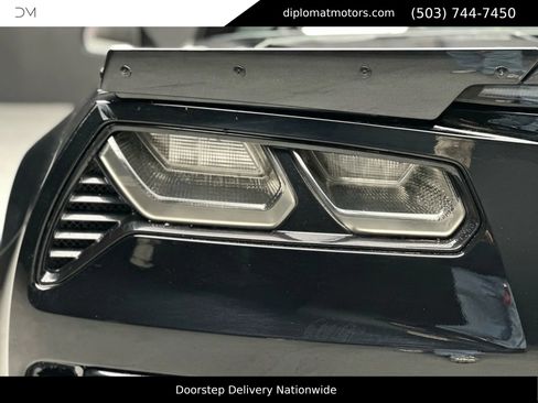 Used 2016 Chevrolet Corvette Z06 w/ 3LZ Preferred Equipment Group image 15