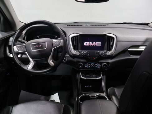 Used 2024 GMC Terrain SLT AWD/4WD image 16
