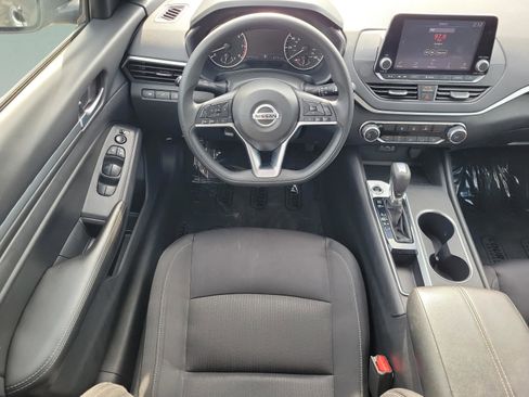 Certified 2022 Nissan Altima 2.5 SV image 17