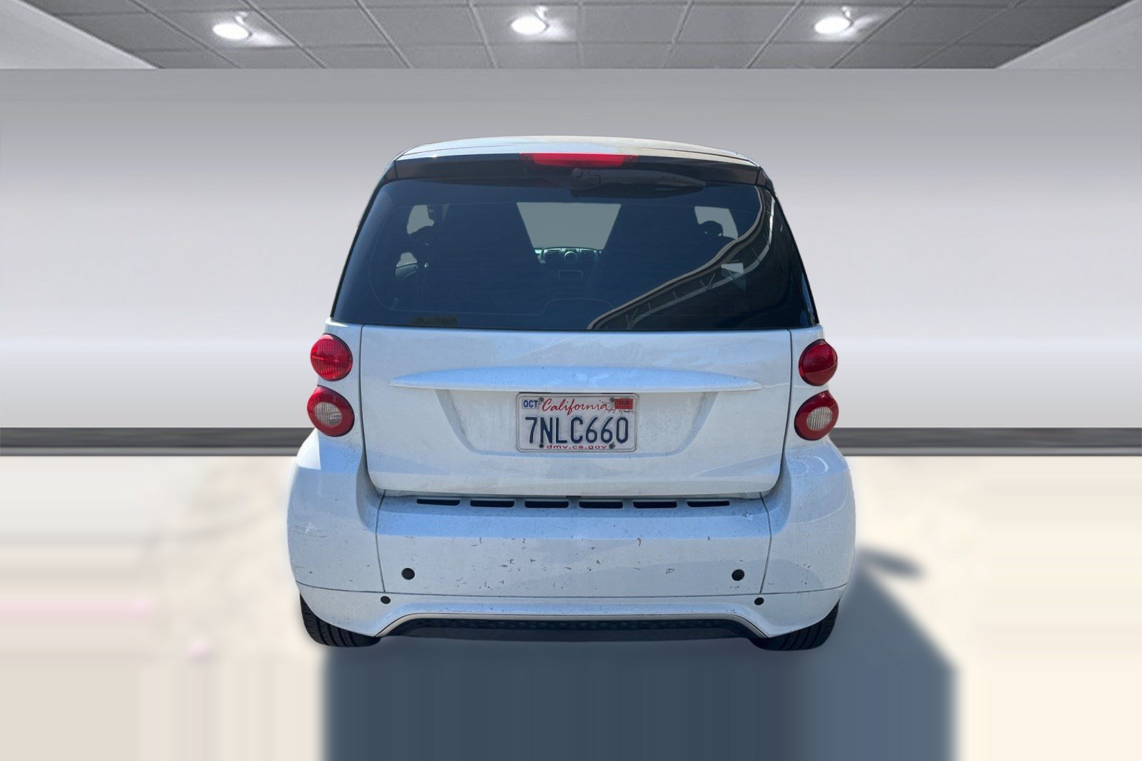 Used 2015 smart fortwo passion RWD image 5