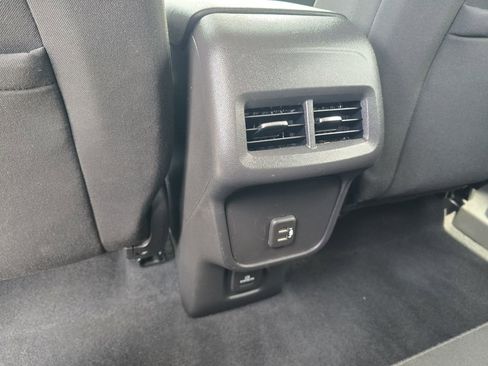 Used 2021 Chevrolet Equinox LT AWD/4WD image 24