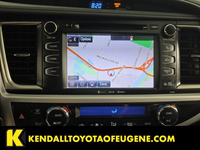 Used 2019 Toyota Highlander XLE AWD/4WD image 18
