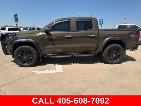 Used 2025 Chevrolet Colorado Trail Boss AWD/4WD image 25