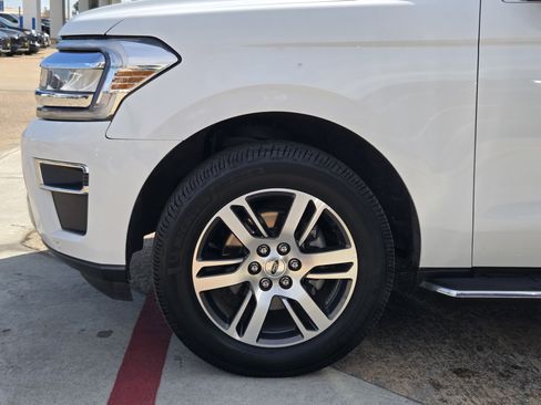 Certified 2023 Ford Expedition Limited RWD image 5