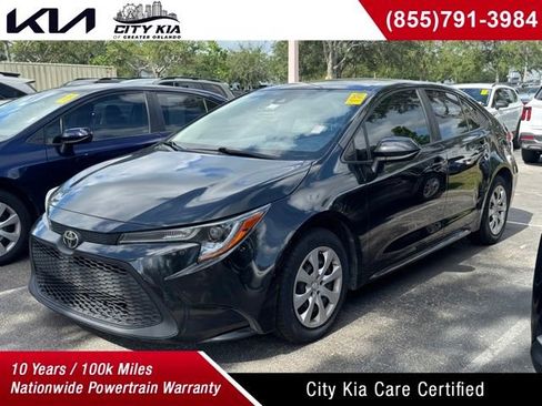 Used 2021 Toyota Corolla LE FWD image 1
