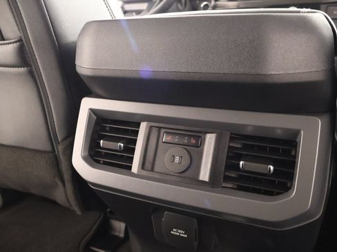 Used 2025 Ford F250 Lariat w/ Lariat Ultimate Package AWD/4WD image 16