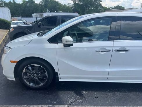 Used 2024 Honda Odyssey Elite image 7