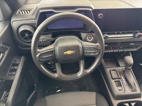 Used 2024 Chevrolet Colorado W/T image 25