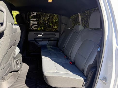 Used 2021 RAM 1500 Big Horn image 15