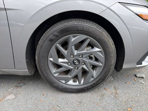 Certified 2024 Hyundai Elantra SEL FWD image 8