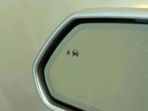 Used 2016 Chevrolet Camaro SS image 10