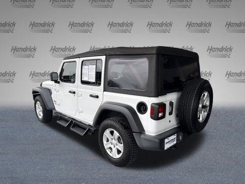 Used 2018 Jeep Wrangler Unlimited Sport image 7