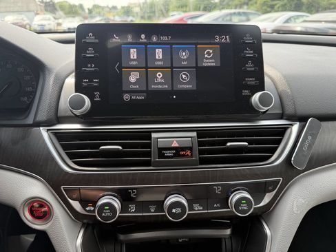 Used 2018 Honda Accord EX-L image 25