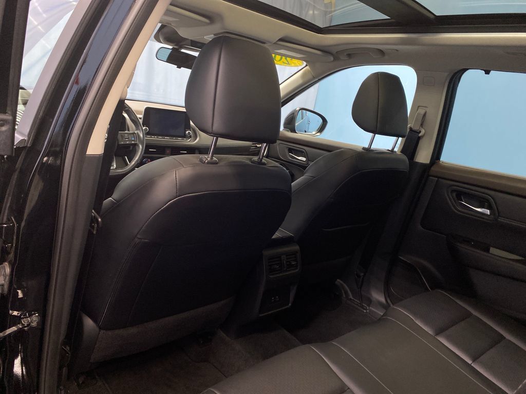 Used 2023 Nissan Rogue SV w/ SV Premium B Package AWD/4WD image 26