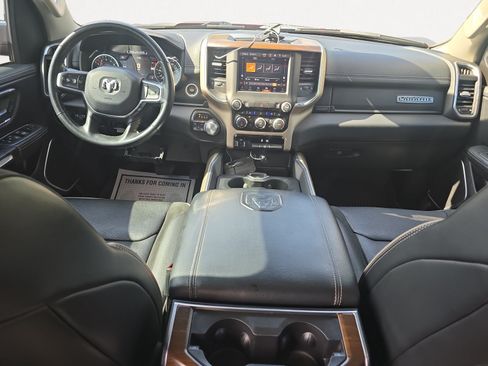 Used 2022 RAM 1500 Laramie AWD/4WD image 3