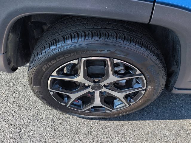 Used 2025 Jeep Compass Limited AWD/4WD image 9