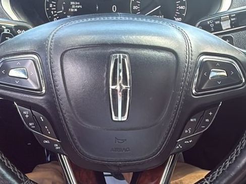 Used 2020 Lincoln MKZ Reserve w/ Monochromatic Package AWD/4WD image 15