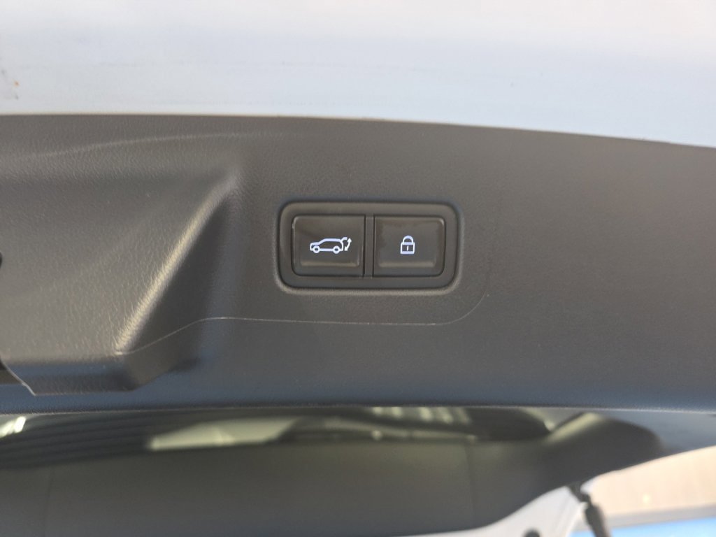Used 2026 Hyundai Santa Fe SEL AWD/4WD image 12
