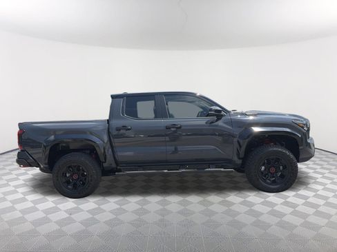 Certified 2025 Toyota Tacoma TRD Pro AWD/4WD image 18