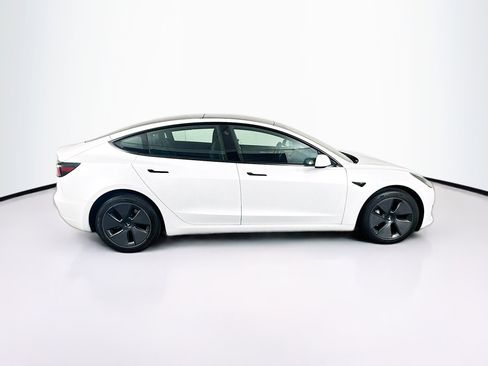 Used 2023 Tesla Model 3 Standard Range RWD image 10