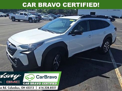 Used 2023 Subaru Outback Premium image 4