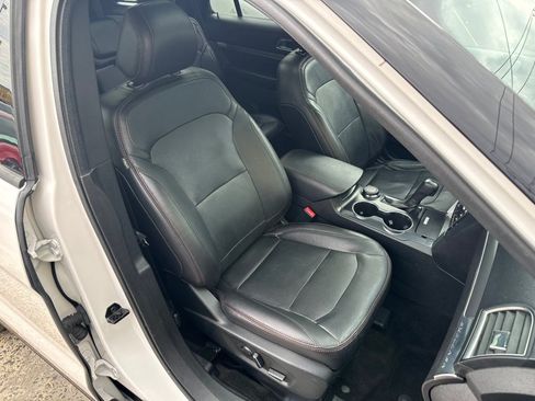 Used 2017 Ford Explorer Sport w/ Equipment Group 401A AWD/4WD image 8