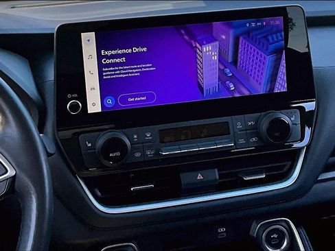 Used 2024 Toyota Grand Highlander XLE image 9