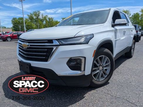 Used 2023 Chevrolet Traverse LT AWD/4WD image 1