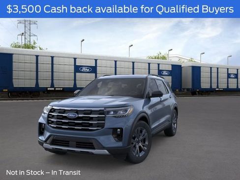 New 2026 Ford Explorer Active AWD/4WD image 2