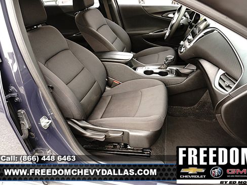 Certified 2025 Chevrolet Malibu LT FWD image 12