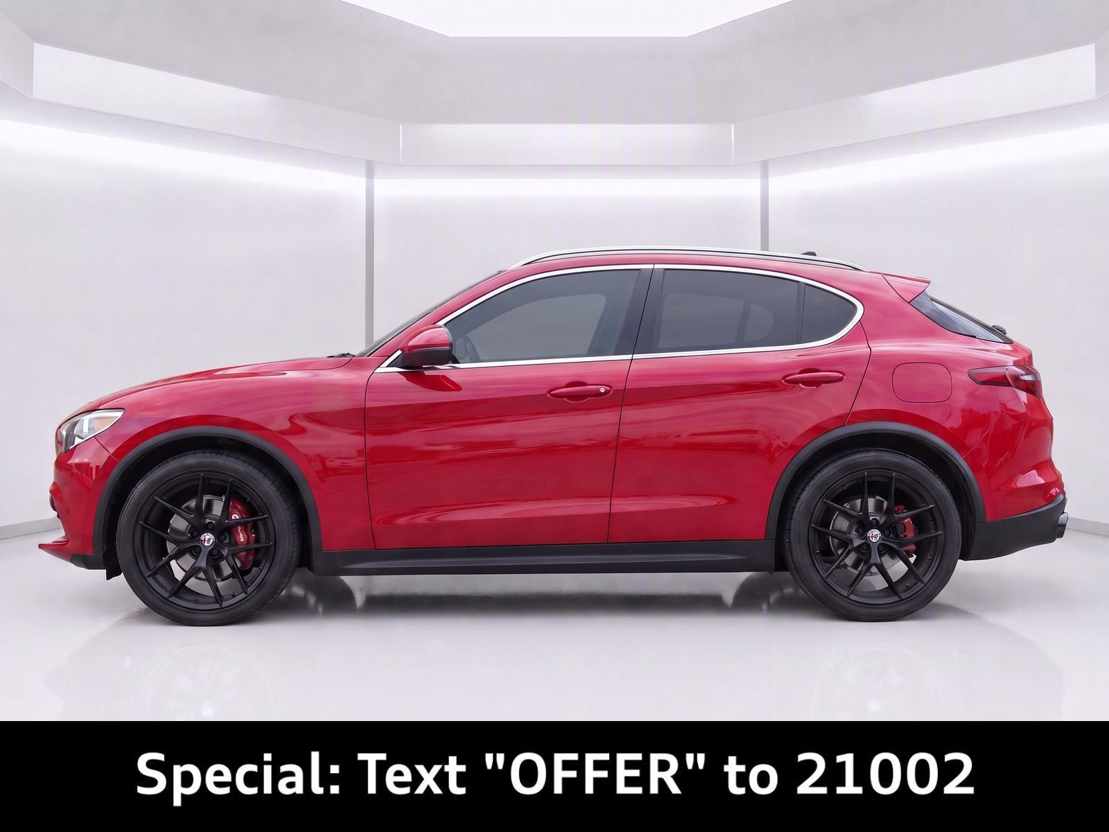 Used 2018 Alfa Romeo Stelvio Ti AWD/4WD image 2