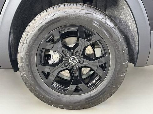 New 2026 Volkswagen Atlas Peak Edition image 32