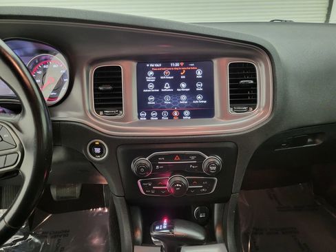 Used 2023 Dodge Charger SXT image 31