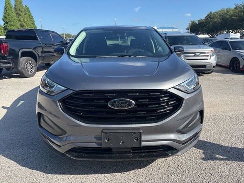 Used 2024 Ford Edge SE w/ Black Appearance Package AWD/4WD image 2